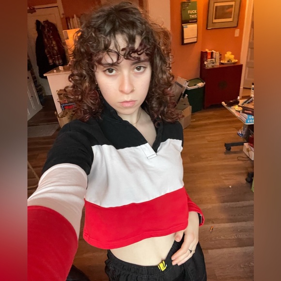 MEET THE POSHER! - Picture 2 of 2